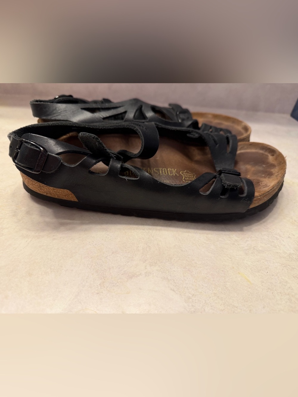 Birkenstock Black Bali Leather Women's Cutout T-Strap Sandals